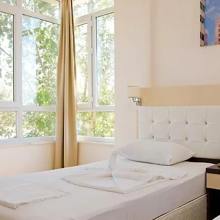 Side Suite Hotel 2* シダ
